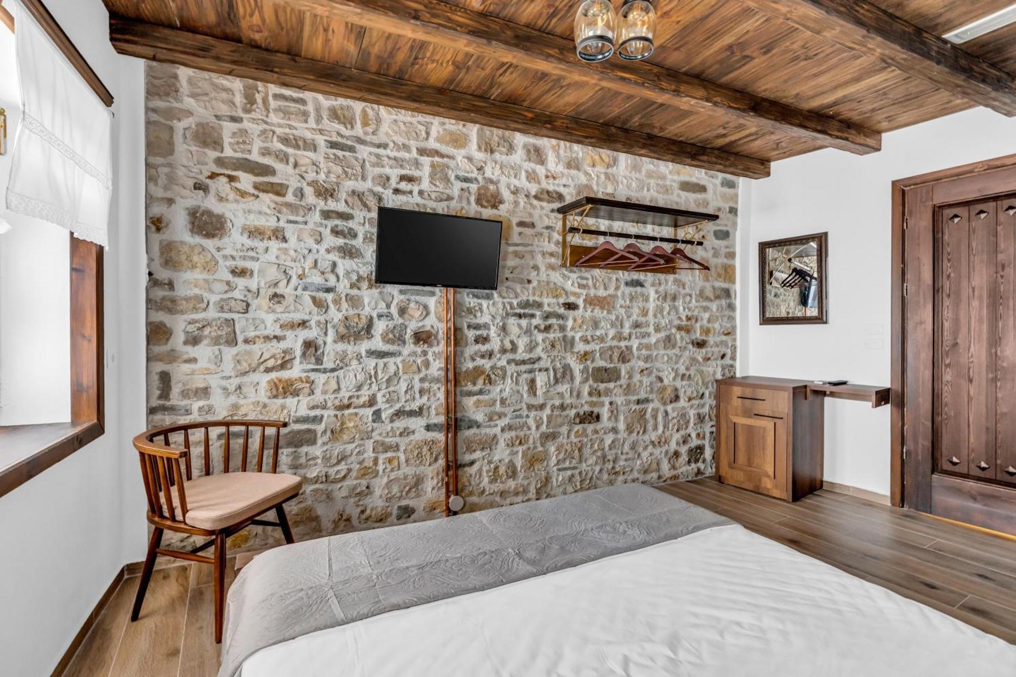 Hotel Bohem Berat Buitenkant foto