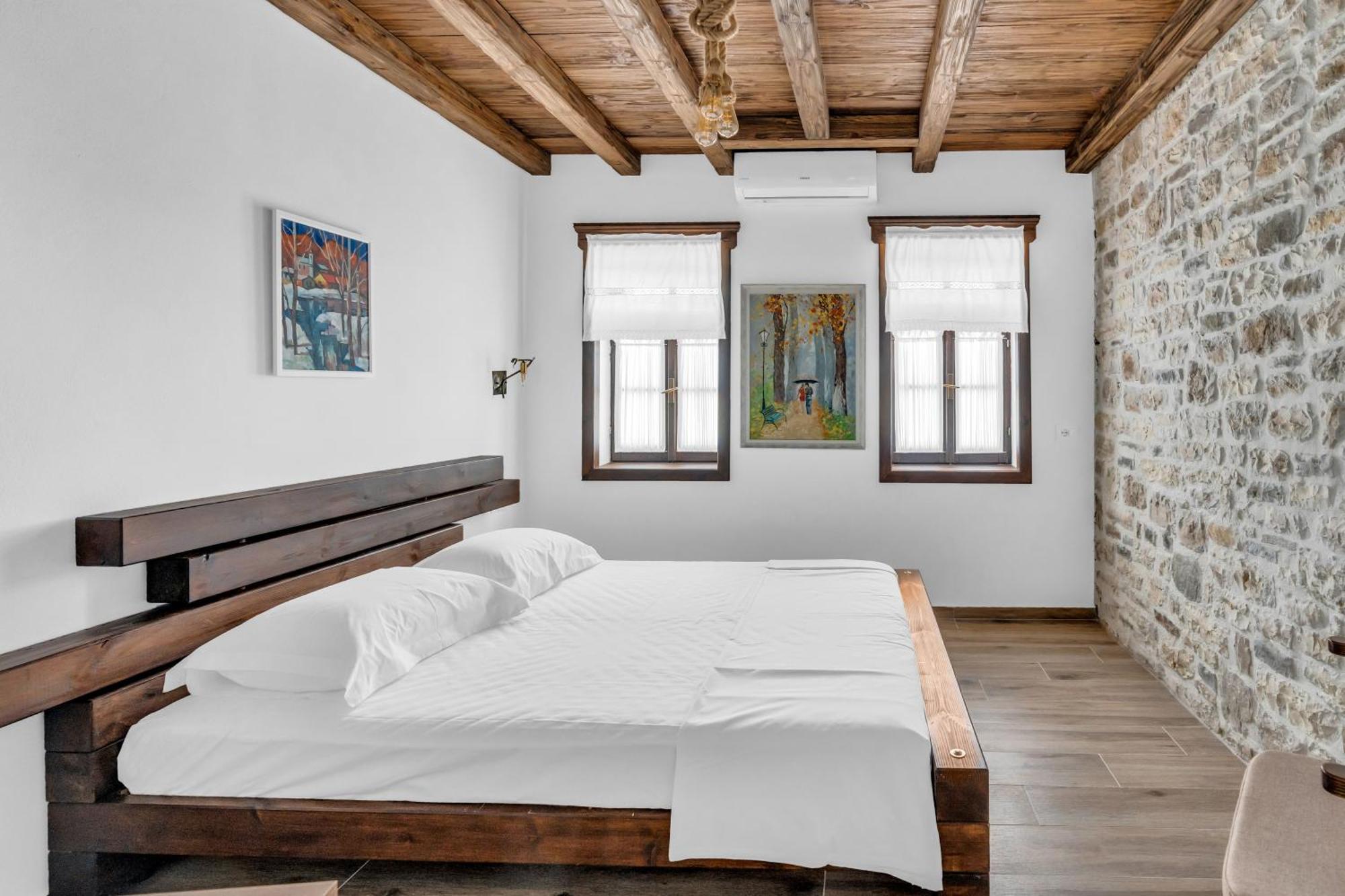 Hotel Bohem Berat Buitenkant foto
