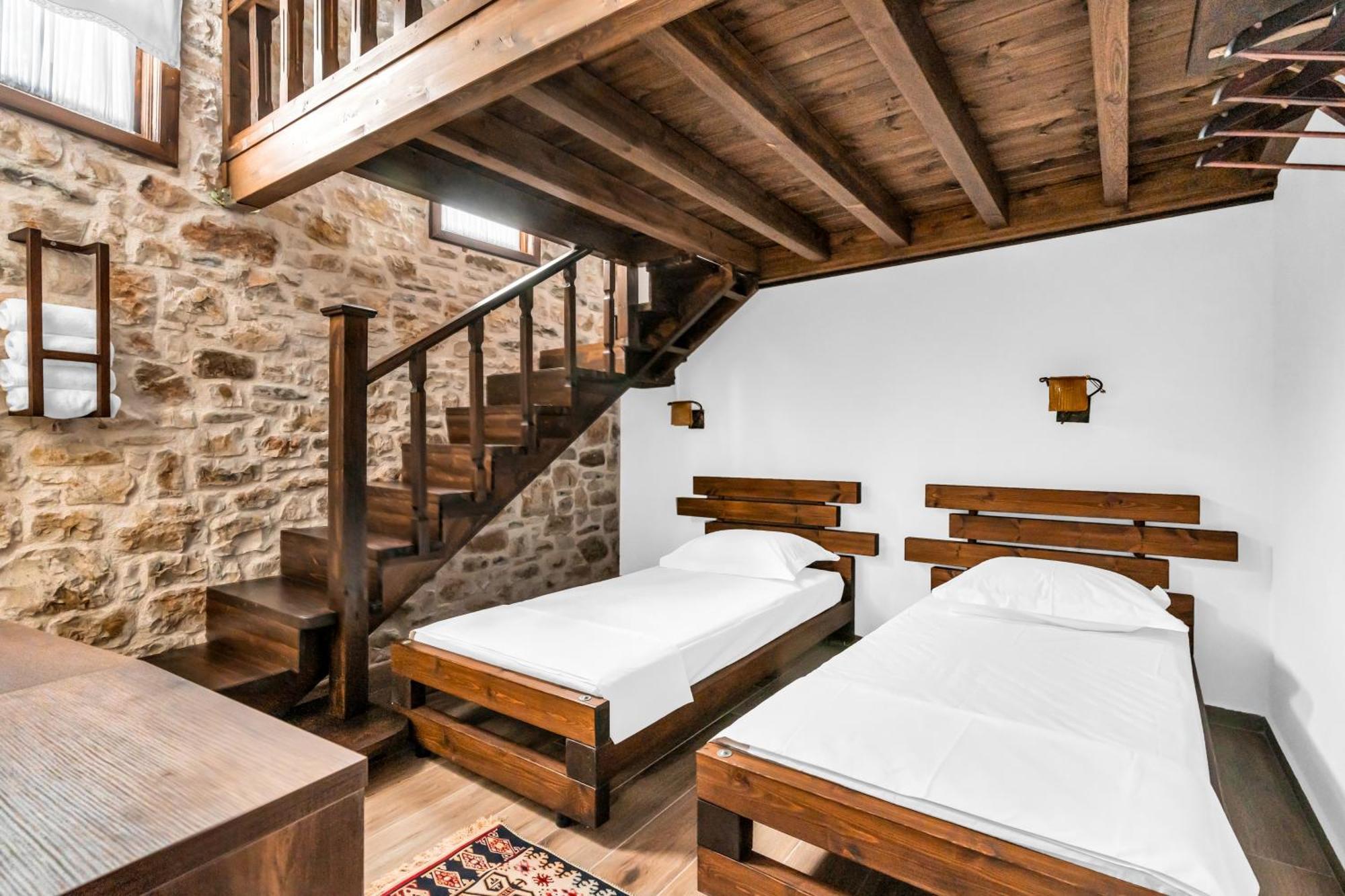Hotel Bohem Berat Buitenkant foto