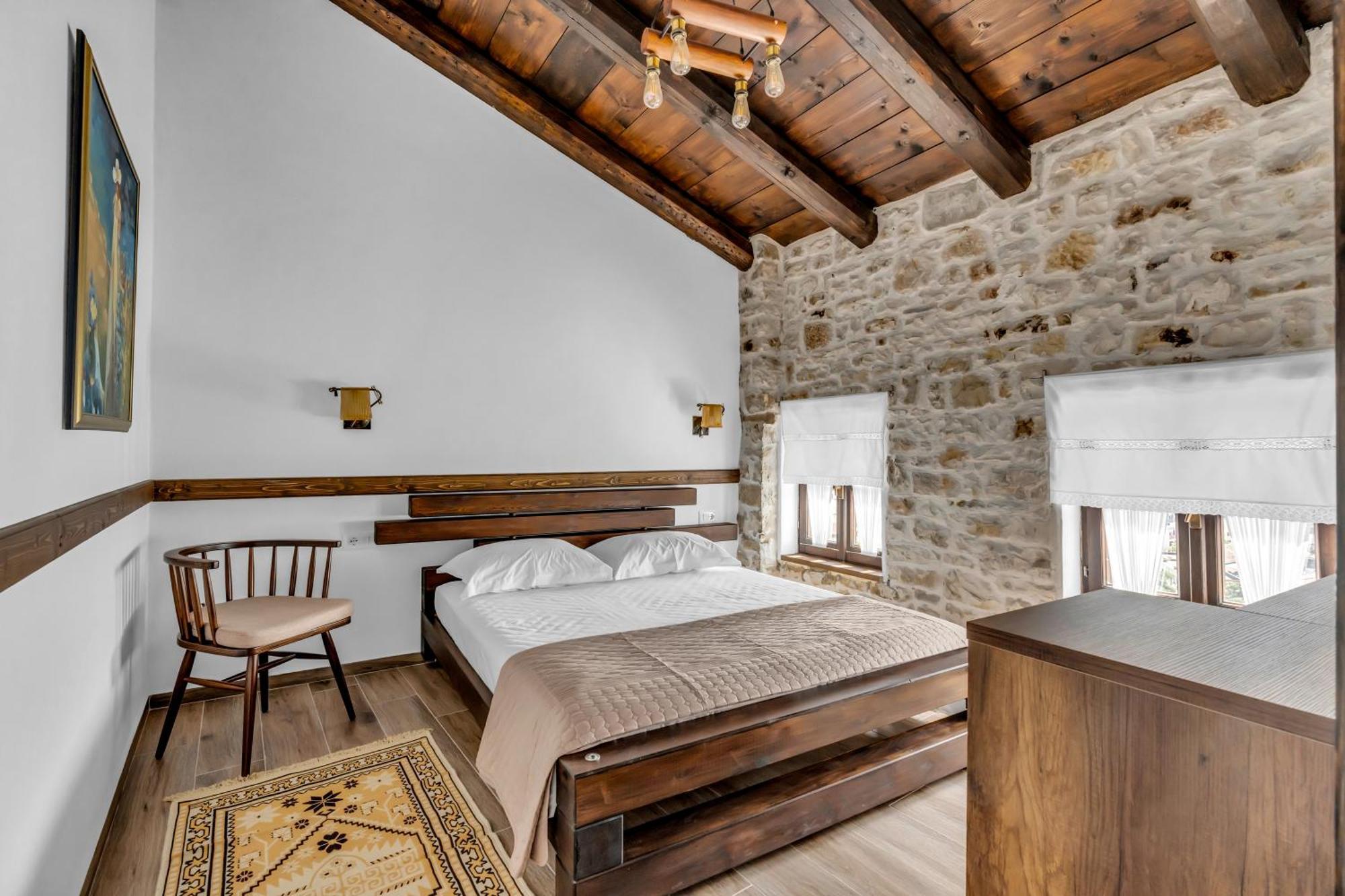 Hotel Bohem Berat Buitenkant foto