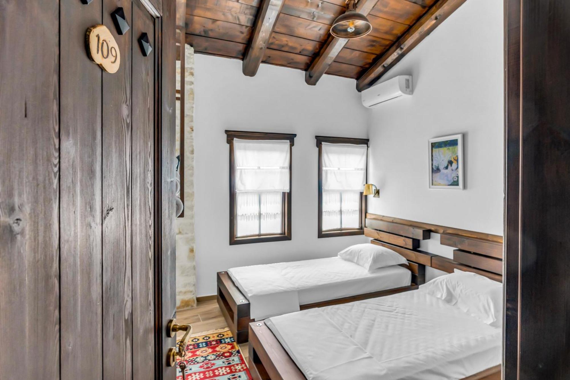 Hotel Bohem Berat Buitenkant foto