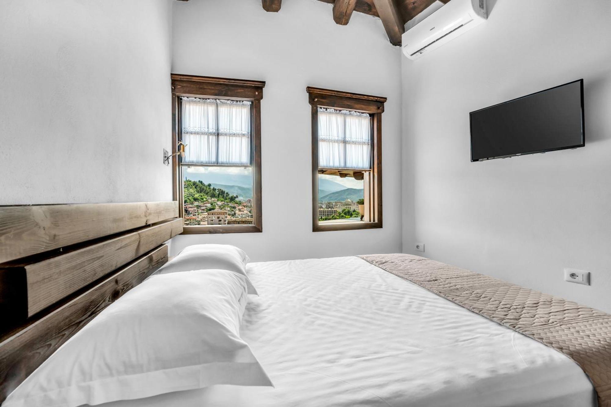 Hotel Bohem Berat Buitenkant foto