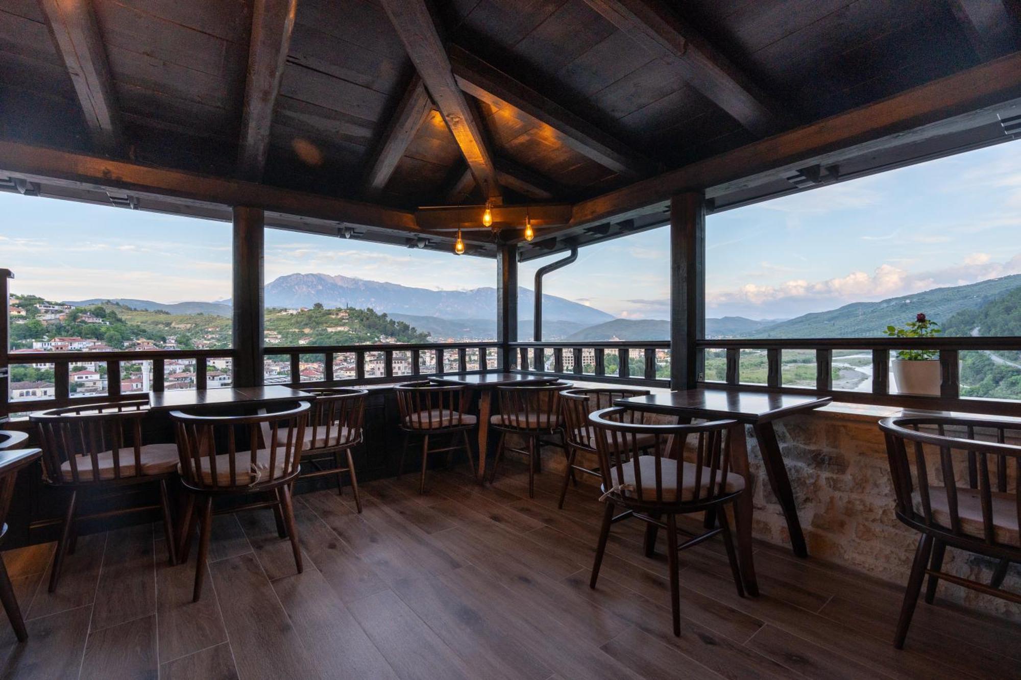 Hotel Bohem Berat Buitenkant foto