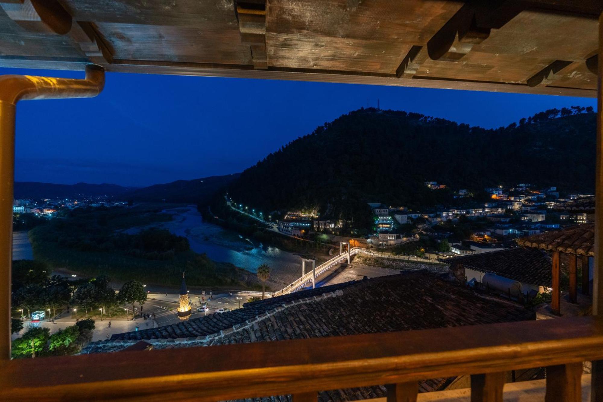 Hotel Bohem Berat Buitenkant foto