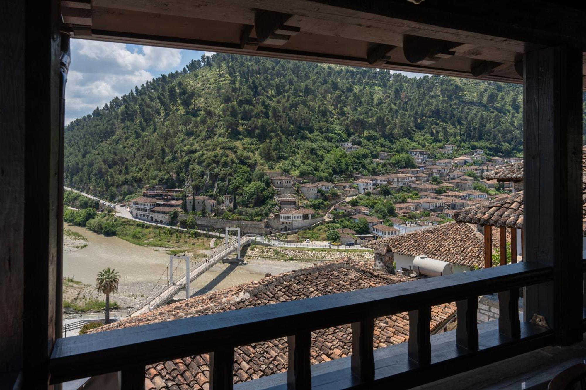 Hotel Bohem Berat Buitenkant foto